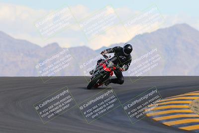 media/Oct-03-2022-Moto Forza (Mon) [[5f077a3730]]/Intermediate Group/Session 5 (Turn 12)/